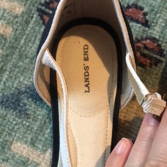Lands End Brand New Navy flats Size 7.5 Cute - Picture 3 of 10